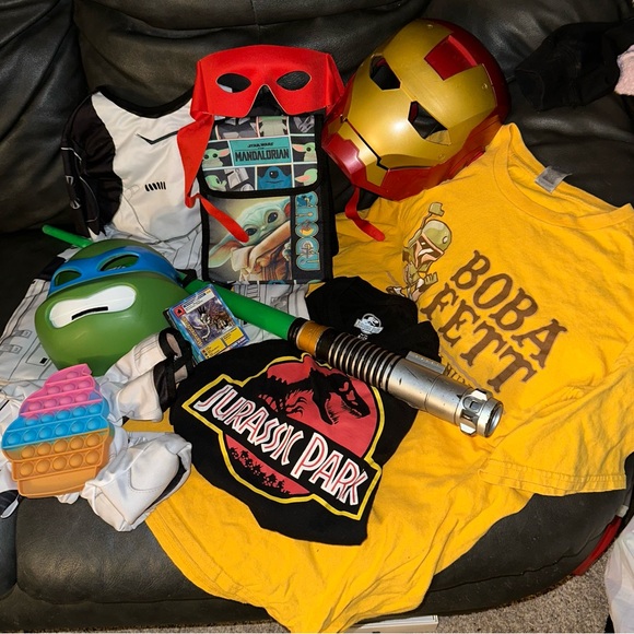 Star Wars Other - Star Wars, Marvel, and Jurassic Park Bundle kids adult toys vintage collectibles